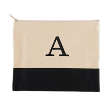 刺绣一个字母黑色化妆包（19.1cm×22.9cm）